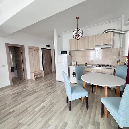 Apartment Summerland Sea View 2 Bed-room *